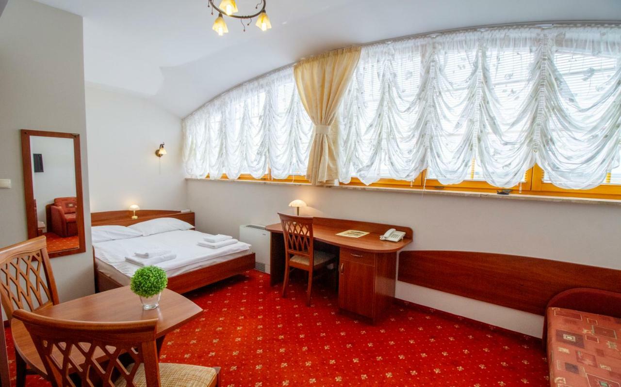 Hotel Stary Mlyn Kozieglowy  Exterior photo